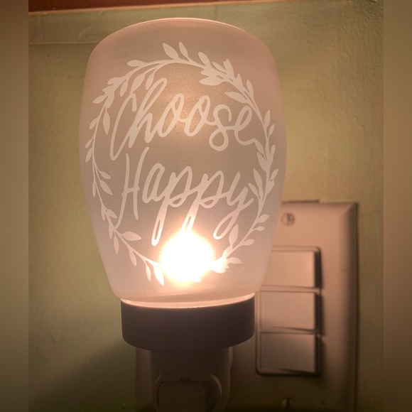 Scentsy Other - SCENTSY CHOOSE HAPPY MINI WARMER